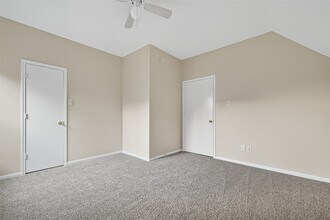 Building Photo - 3719 Cane Lake Dr