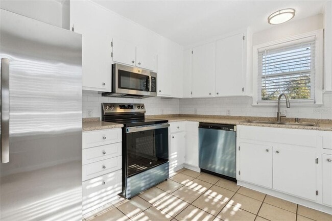 Building Photo - 1405 Dancy St