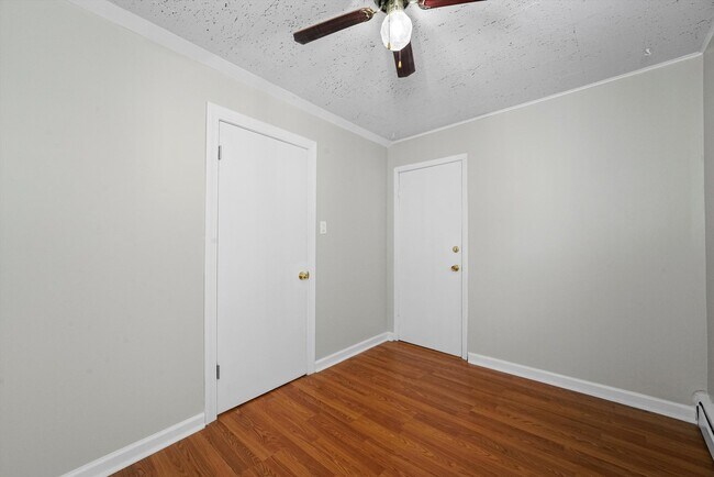 Building Photo - 5531 S Sayre Ave