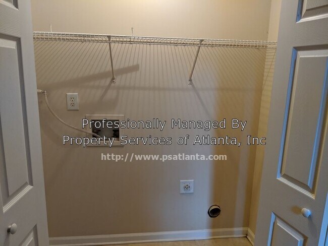 Building Photo - 9068 Snipe Ln