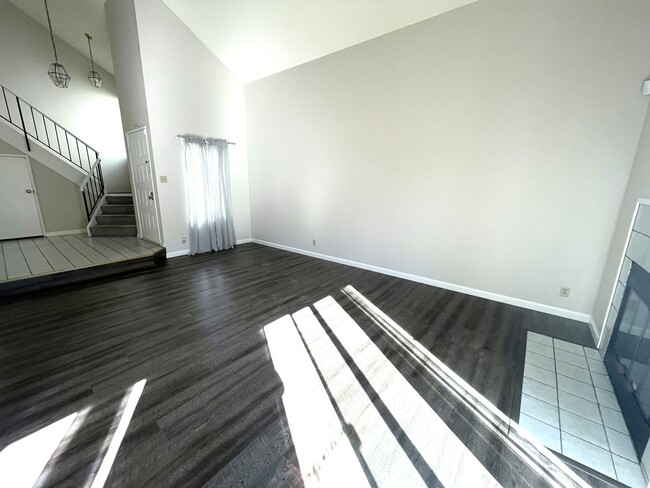 Foto del edificio - Forest Park area single family home now av...