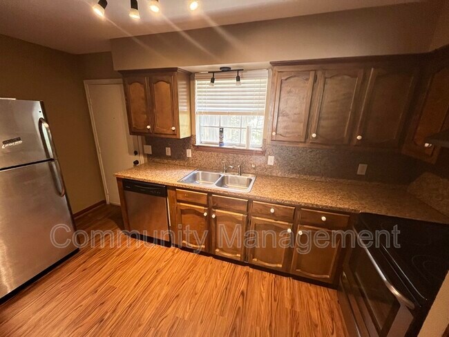 Foto del edificio - 191 Bellewood Dr