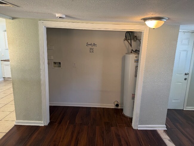 Building Photo - 4734 Galahad Dr