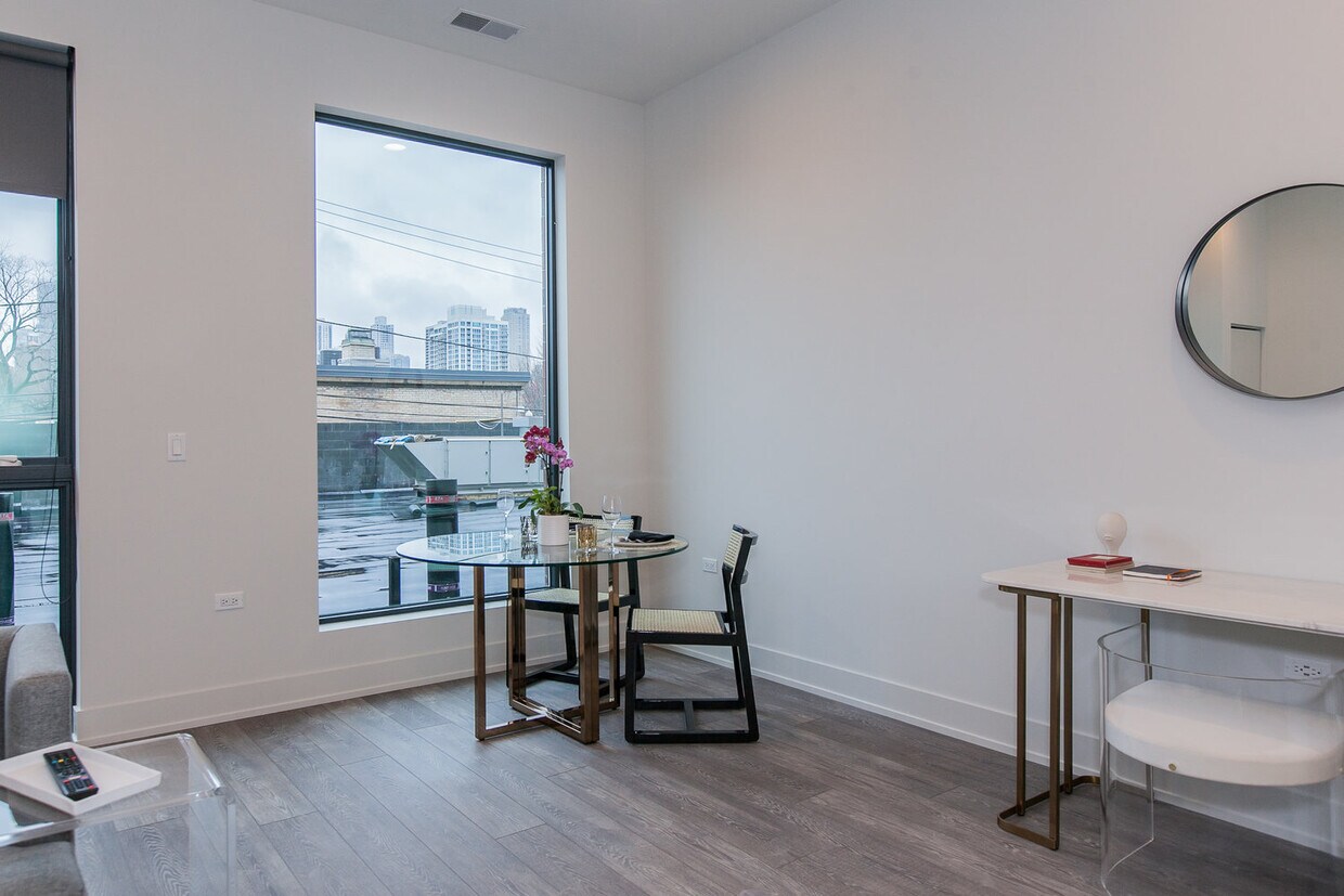 Foto principal - 849 N Larrabee St