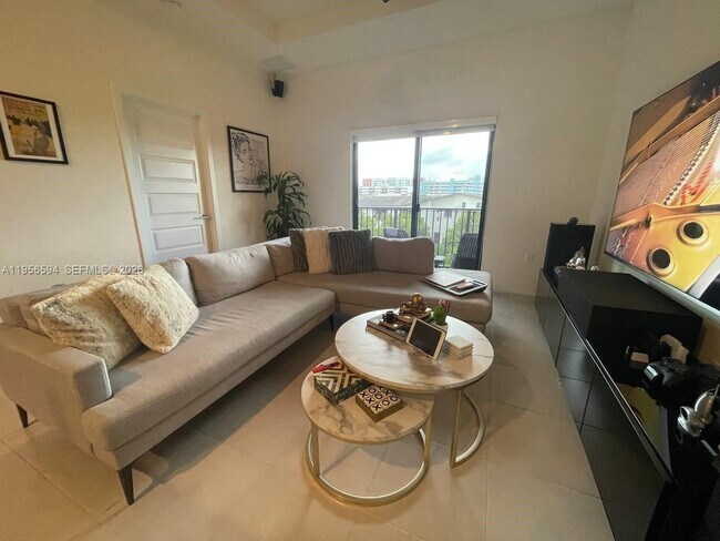 Foto del edificio - 8045 NW 104th Ave