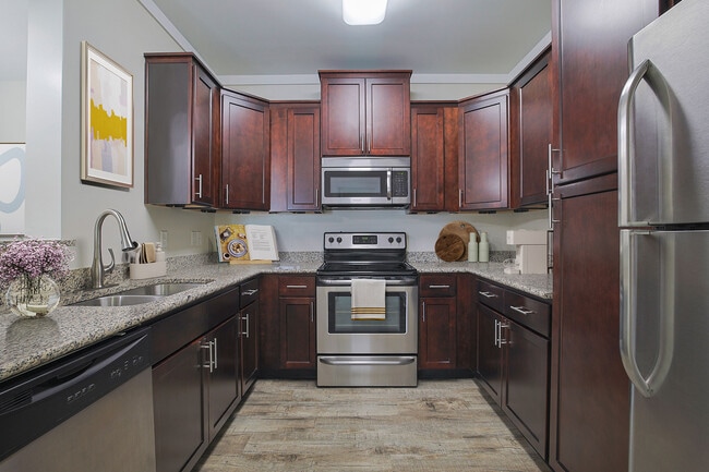 2 BR, 2 BA - 1,073SF - Rivers Edge Apartments