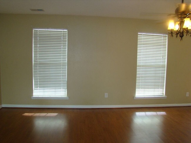 Building Photo - 78 Pine Landing Ct