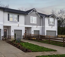 Building Photo - 1332 Vilda Wy