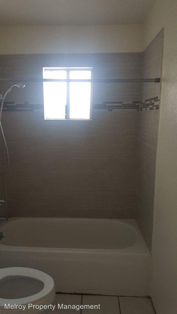 Foto del edificio - 661 49th St