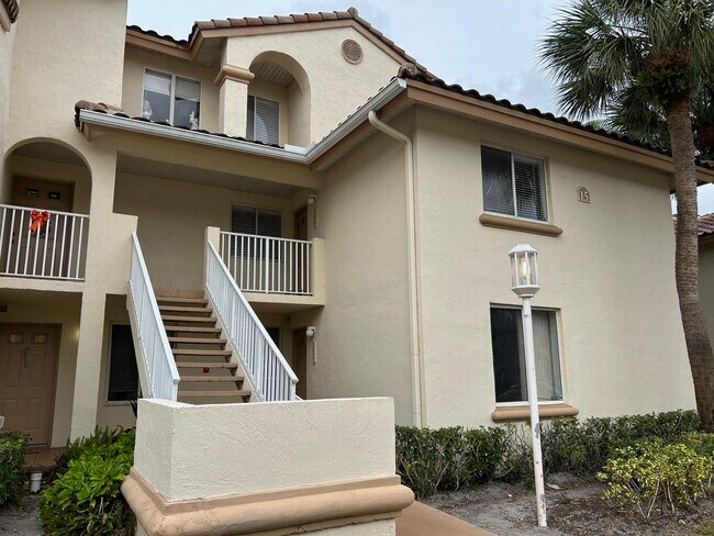 Foto del edificio - 15206 Glenmoor Dr