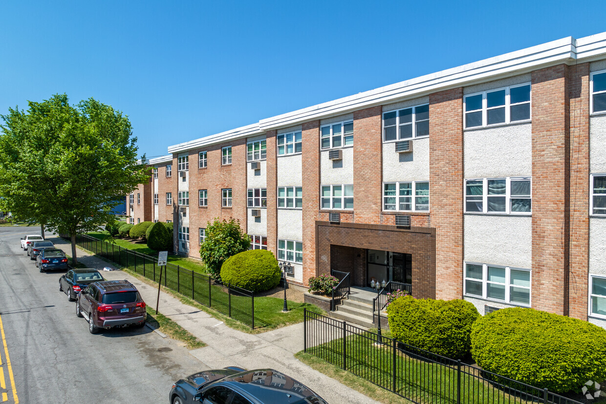 Primary Photo - Blackrock Homes Apartments