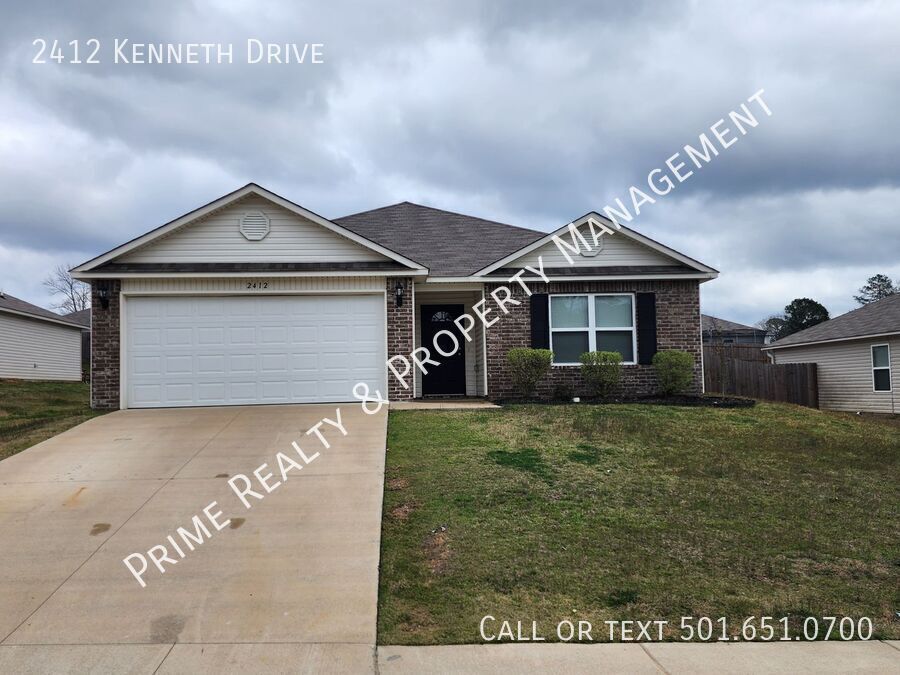 Primary Photo - 2412 Kenneth Dr
