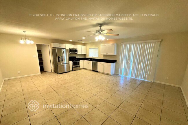 Building Photo - 1200 W Loughlin Dr