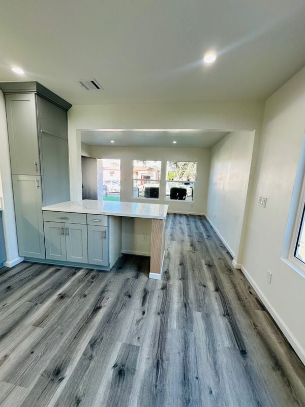 Building Photo - 3634 Caspian