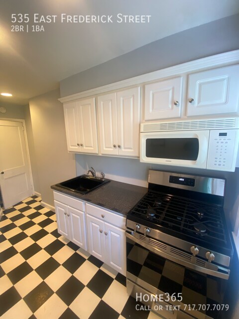 Building Photo - Spacious 2-bedroom home in Lancaster, PA!