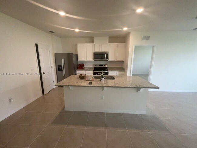 Foto del edificio - 3432 Lounging Wren Ln