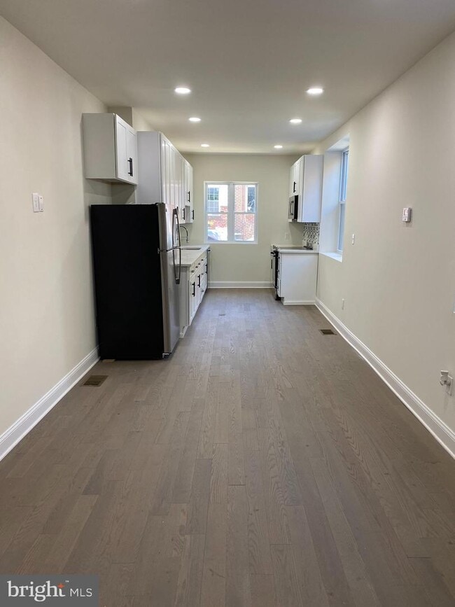 Building Photo - 1215 S 23rd St