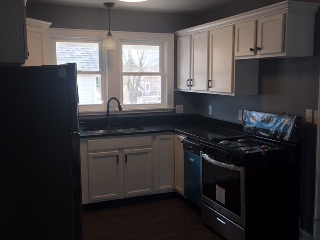 Updated kitchen with appliances - 2727 S Shore Dr