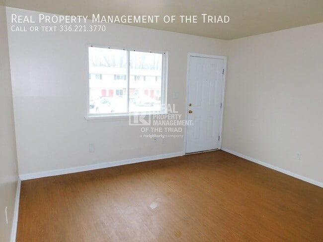 Foto del edificio - Spacious 2 Bedroom Apartment at Parker Place