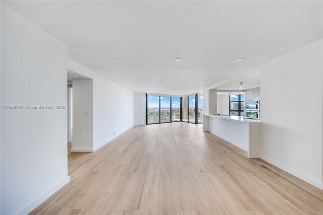 Foto del edificio - 1000 Quayside Terrace
