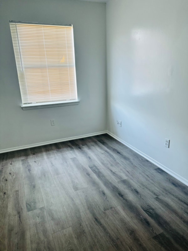Building Photo - 127 Willow Turn