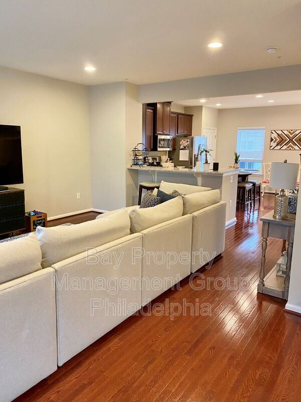 Foto del edificio - 427 Arbor Blvd