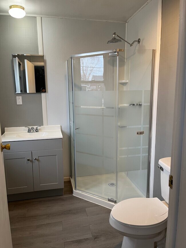 Foto del edificio - 2409 Hilton Ave