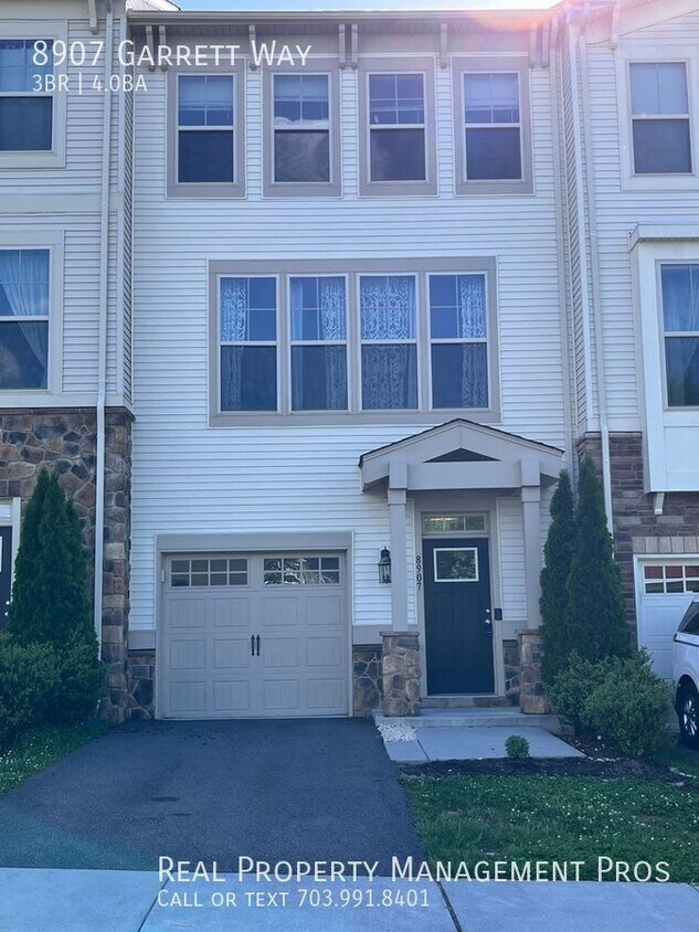 Primary Photo - 8907 Garrett Way