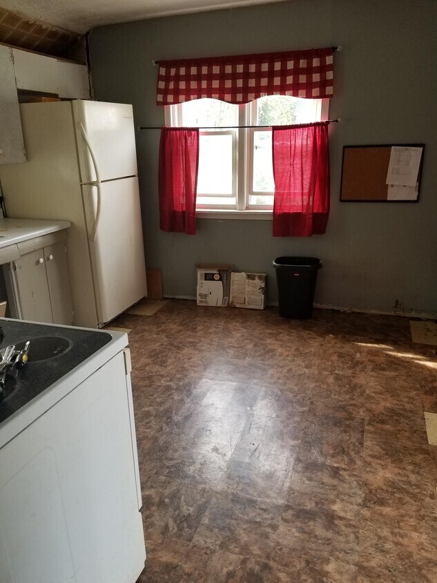 Primary Photo - 655 3rd Ave S