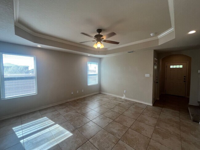 Foto del edificio - 6918 Lakeview Dr. #102, San Antonio, TX. 7...