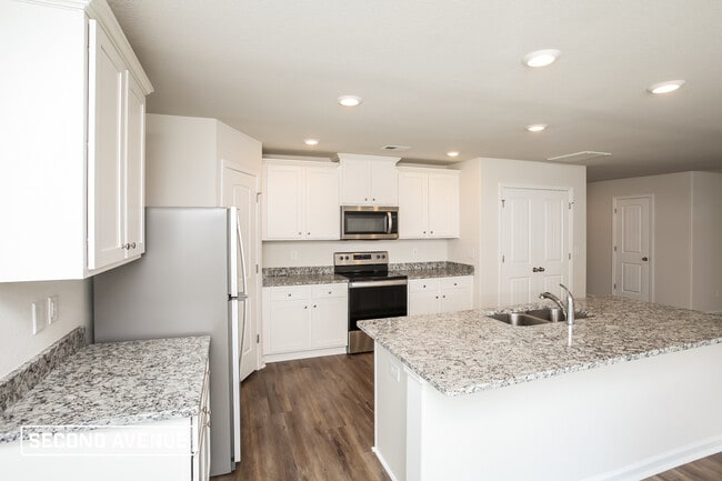 Building Photo - 412 Misty Knl Dr