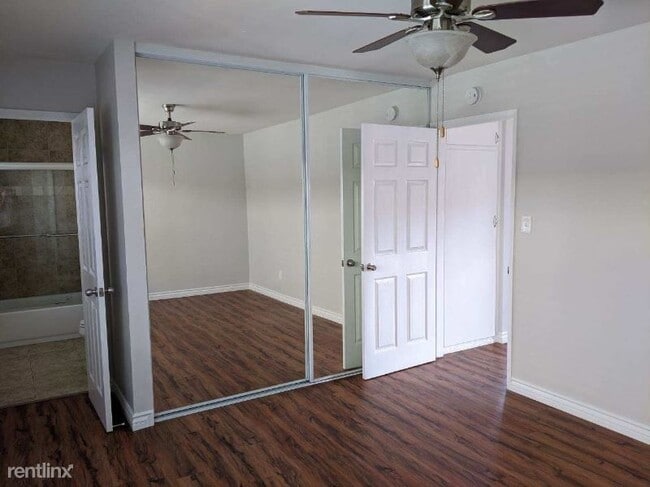 Building Photo - 1502 Scott St