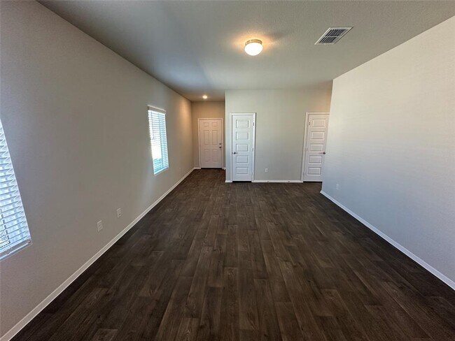 Foto del edificio - 2703 Towy Rd