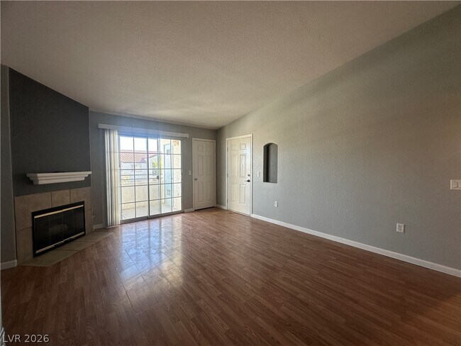 Foto del edificio - 3318 N Decatur Blvd