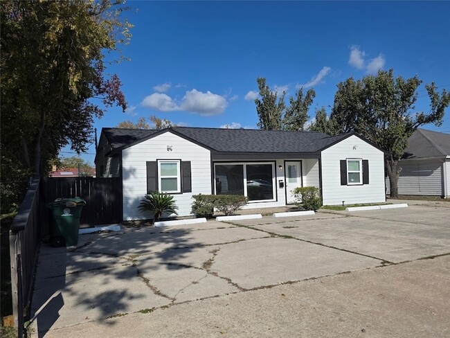 Photo - 13379 Force St House