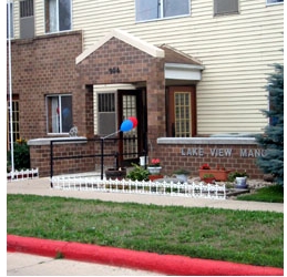 Building Photo - Lakeview Manor
