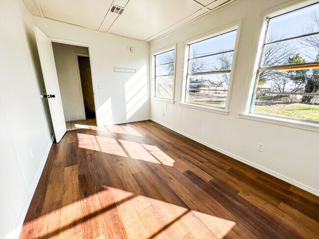 Foto del edificio - Charming 3-Bedroom Home in the Heart of Drumright
