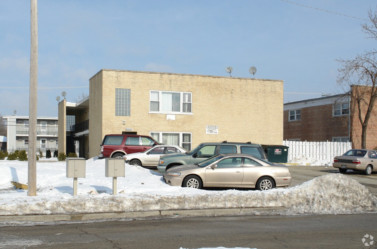 Foto principal - 10530 Crown Rd