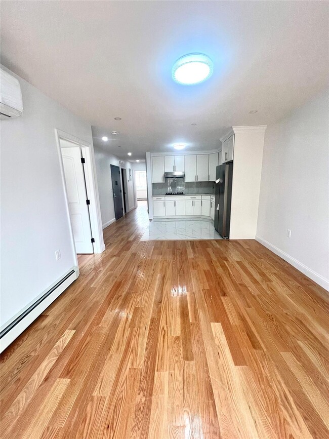 Foto del edificio - 45-36 171st St