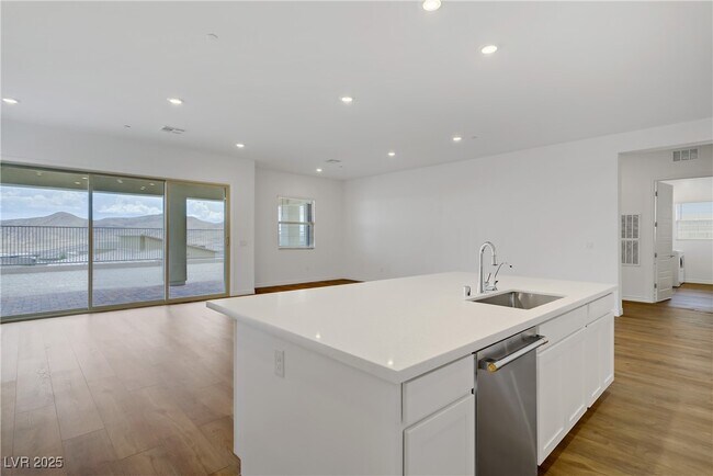 Foto del edificio - 12556 Heritage Hts Dr