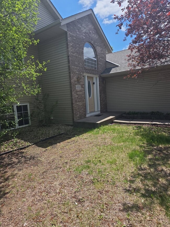 Building Photo - 4702 Blanding Ct