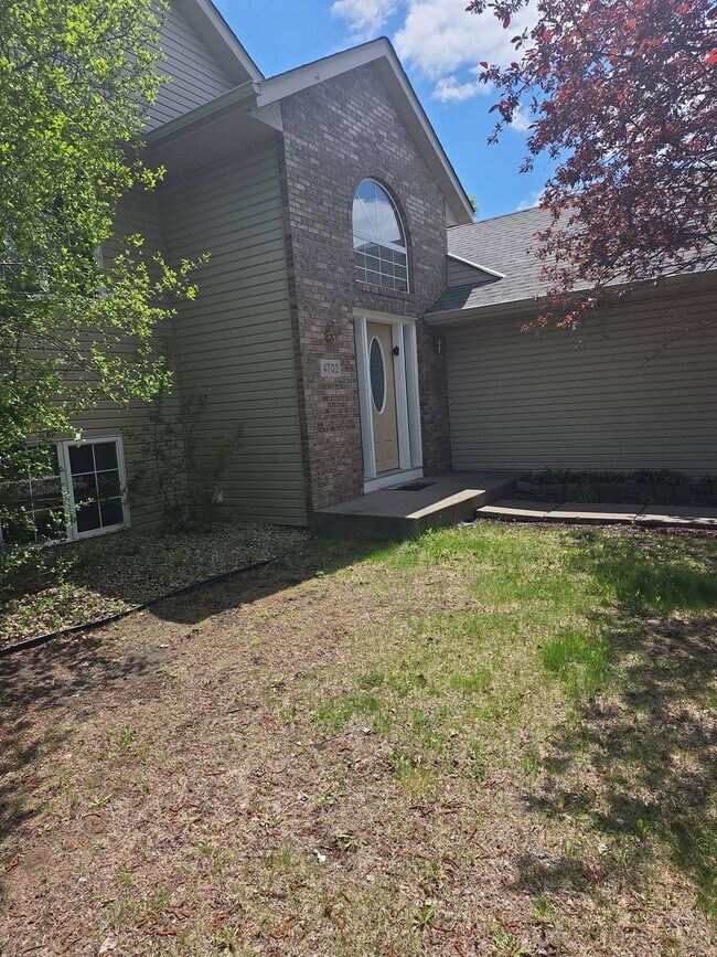 Foto del edificio - 4702 Blanding Ct