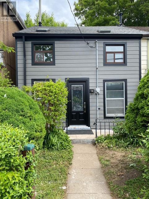 Primary Photo - 396 MacNab St N