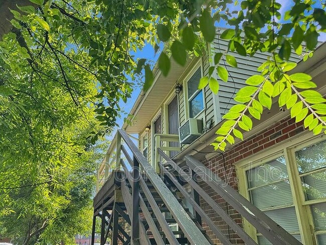 Photo - 1107B Richmond Road Apartment