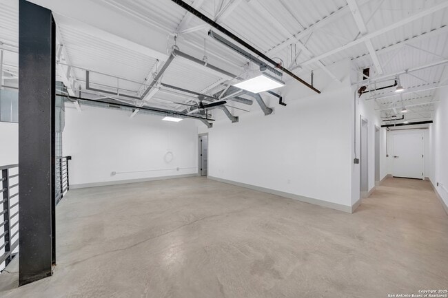 Building Photo - 215 Coca-Cola Pl