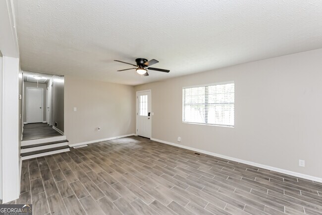 Building Photo - 134 Ventnor Ct