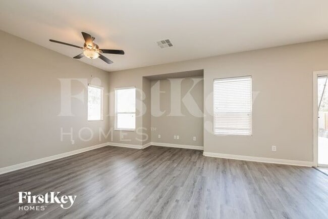 Building Photo - 1708 Mizzenmast Ave