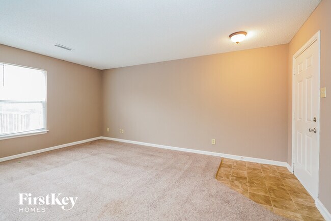 Building Photo - 2925 Redland Ln
