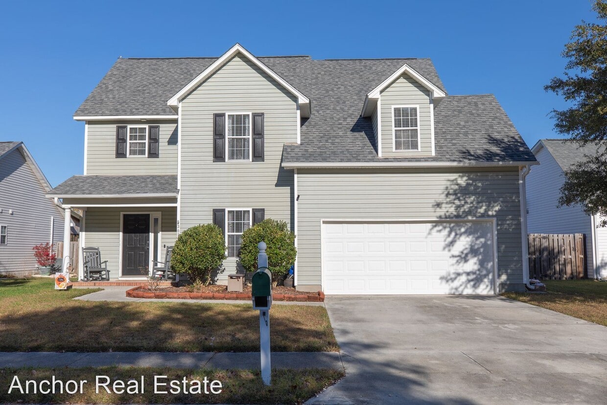 Primary Photo - 4 br, 2.5 bath House - 302 Providence Drive