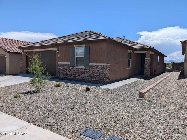 Foto del edificio - 2195 W Desert Topaz Wy